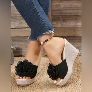 Black & Beige Floral Wedge Sandal - size 6.5 - new